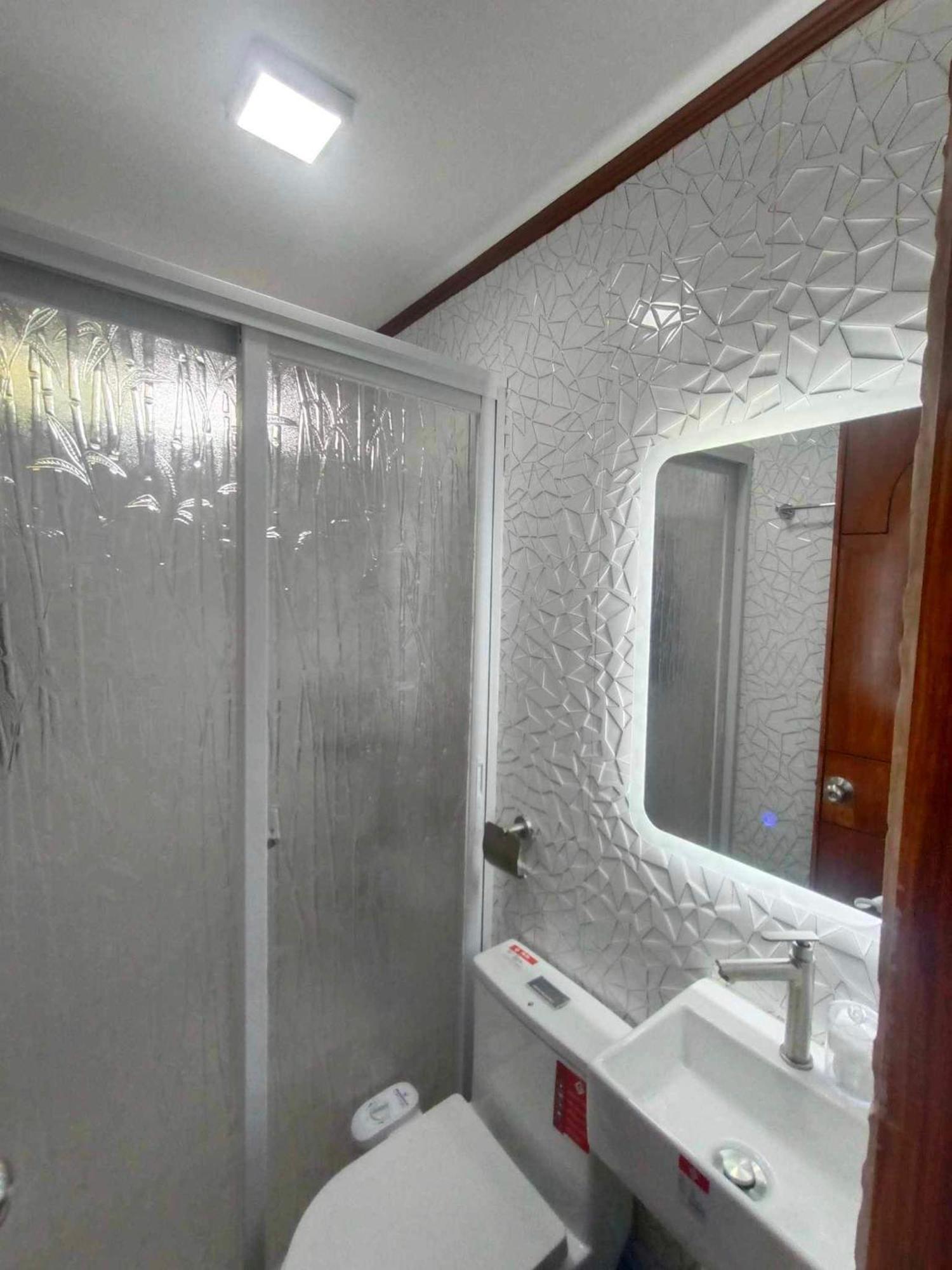 Fabuluz Luxury At Princess Place Malolos Ngoại thất bức ảnh
